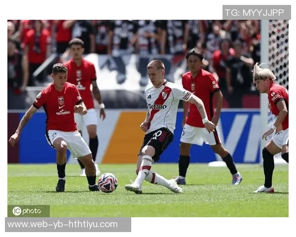 皇马关注17岁墨西哥中场莫拉身价450万欧引发热议 皇马关注17岁墨西哥中场莫拉身价450万欧引发热议